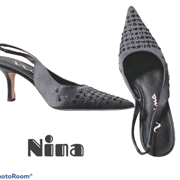 Nina Shoes - HP🖤Nina Beaded Pointed Toe Pumps